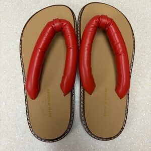 Sofie D’Hoore NWOB Padded Strap Leather‎ Thong Sandals Tomato Size 38